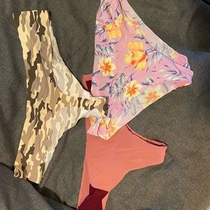 Victoria’s Secret PINK no show panty lot.